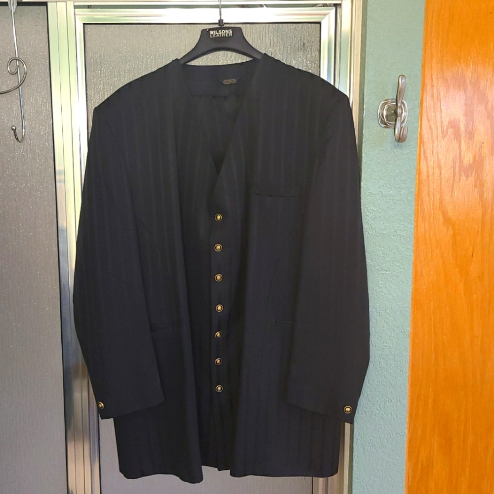 Black 2 piece Vittorio St. Angelo suit